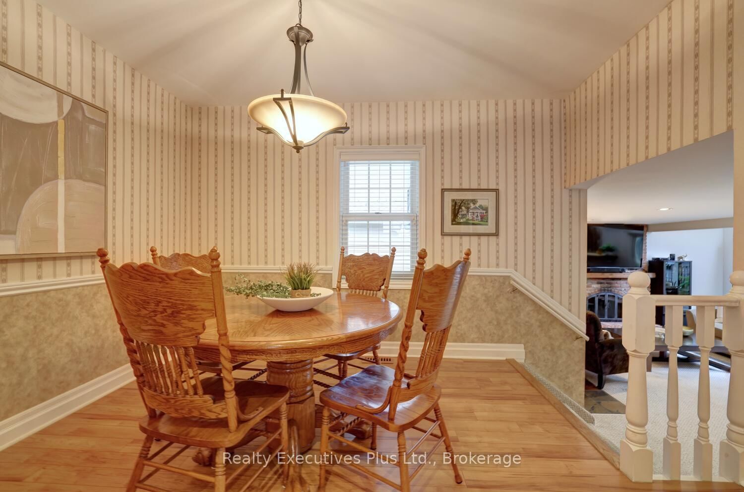 Detached House for sale at 322 Pine Avenue, Oakville, Ontario, L6J 2J9 - Old Oakville - MLS: W12994980