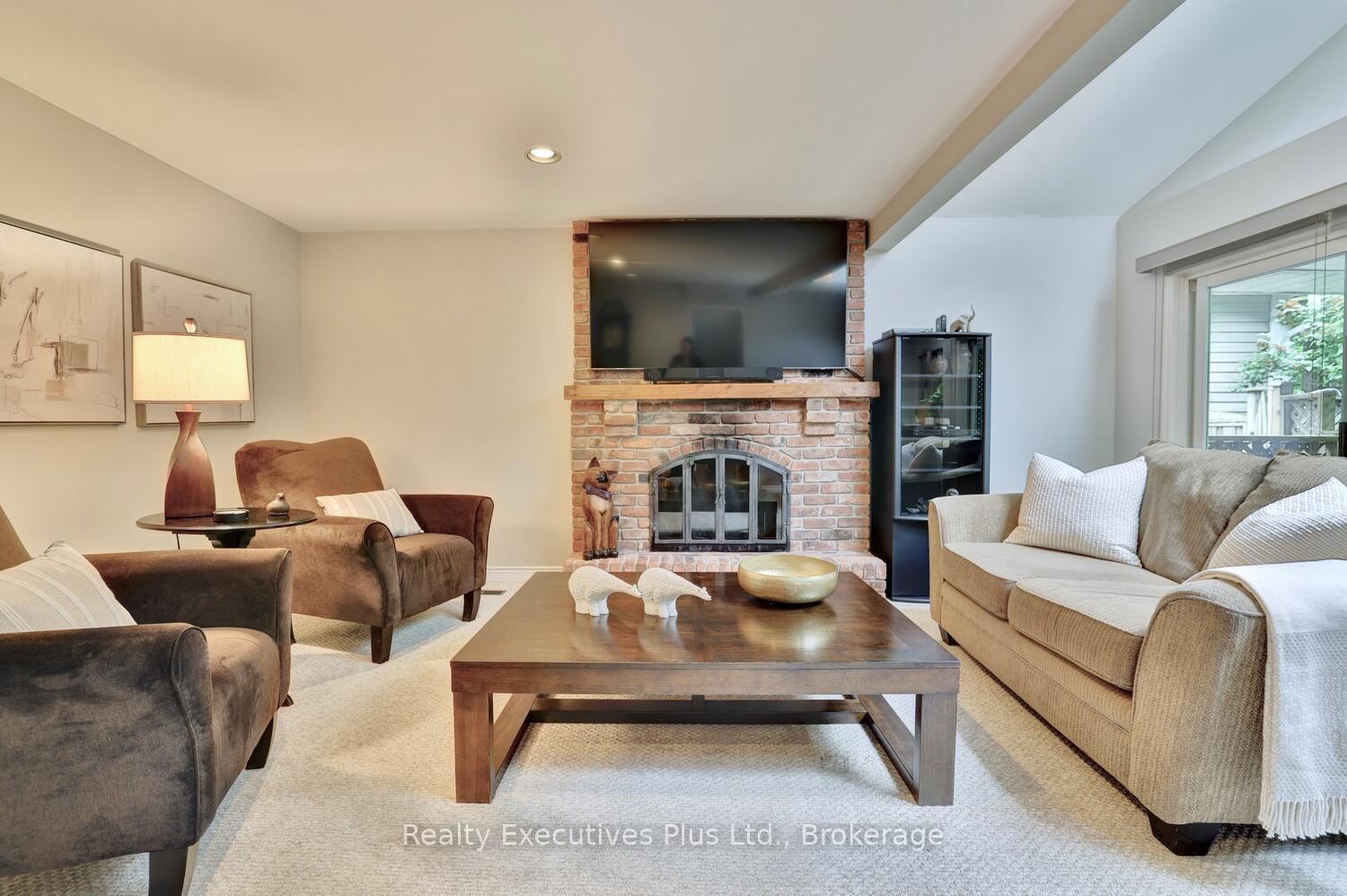 Detached House for sale at 322 Pine Avenue, Oakville, Ontario, L6J 2J9 - Old Oakville - MLS: W12994980