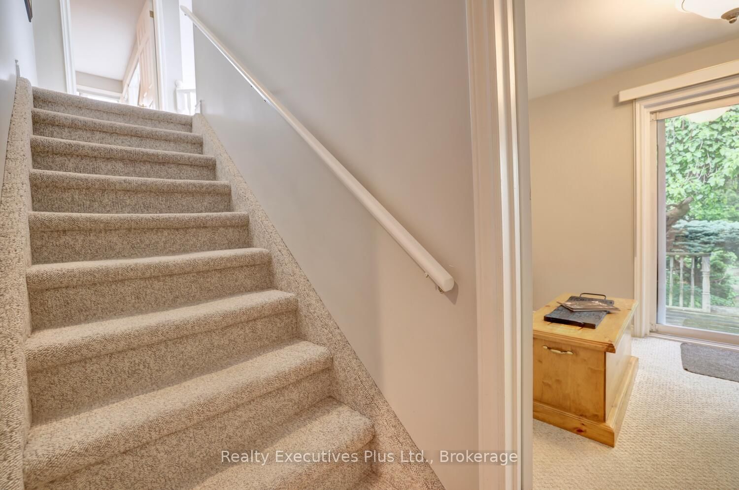 Detached House for sale at 322 Pine Avenue, Oakville, Ontario, L6J 2J9 - Old Oakville - MLS: W12994980