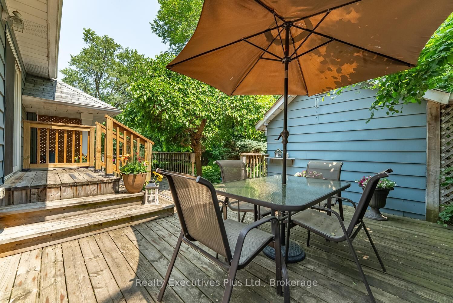 Detached House for sale at 322 Pine Avenue, Oakville, Ontario, L6J 2J9 - Old Oakville - MLS: W12994980