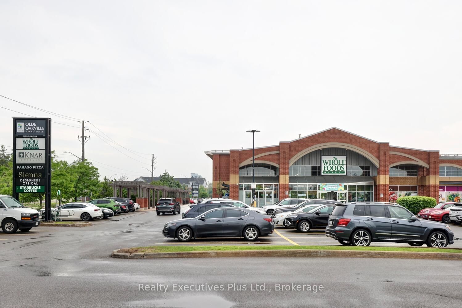 Detached House for sale at 322 Pine Avenue, Oakville, Ontario, L6J 2J9 - Old Oakville - MLS: W12994980