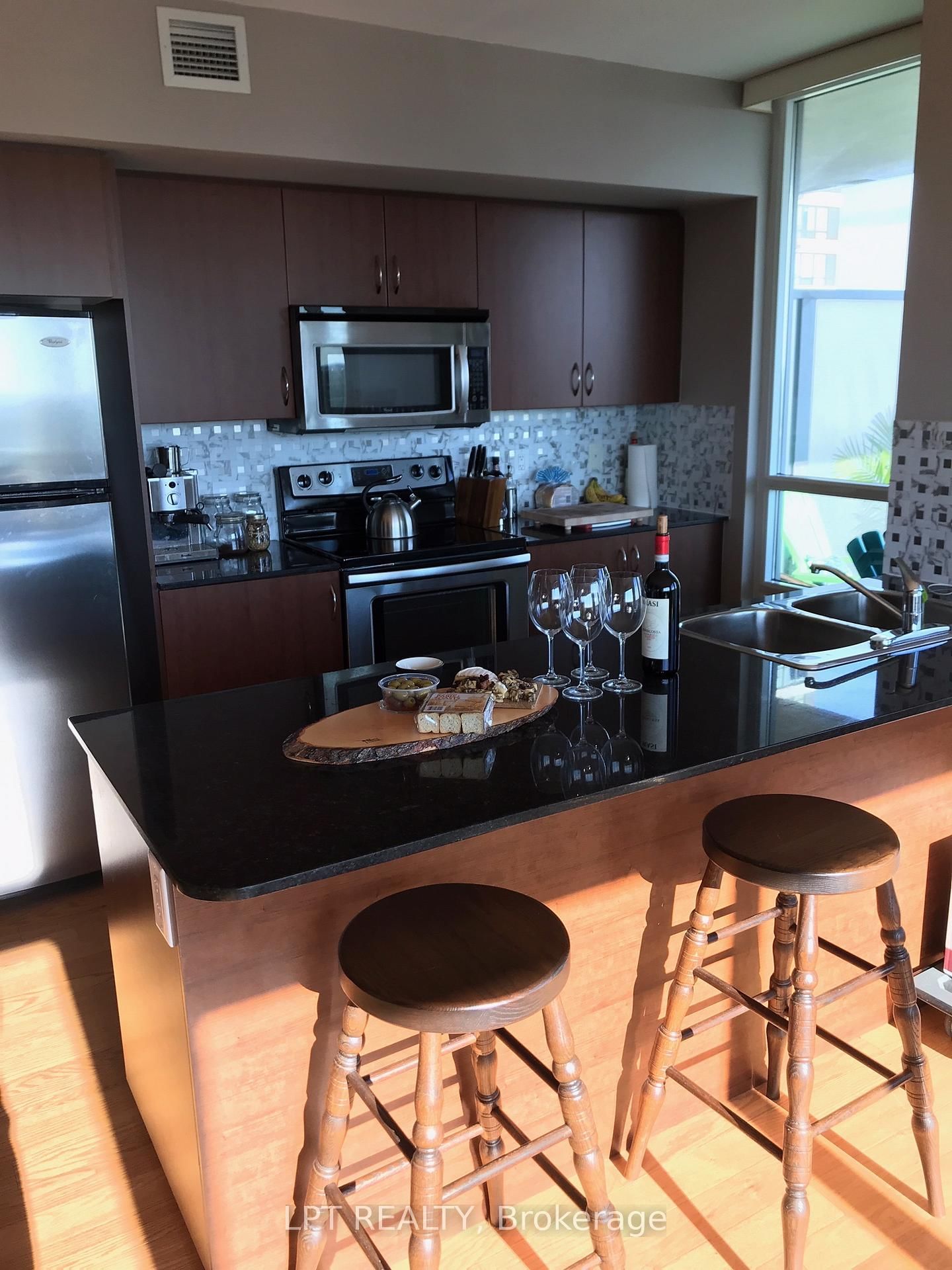 Condo for lease at 1102-15 Legion Road, Toronto, Ontario, M8V 0A9 - Mimico - MLS: W12995032