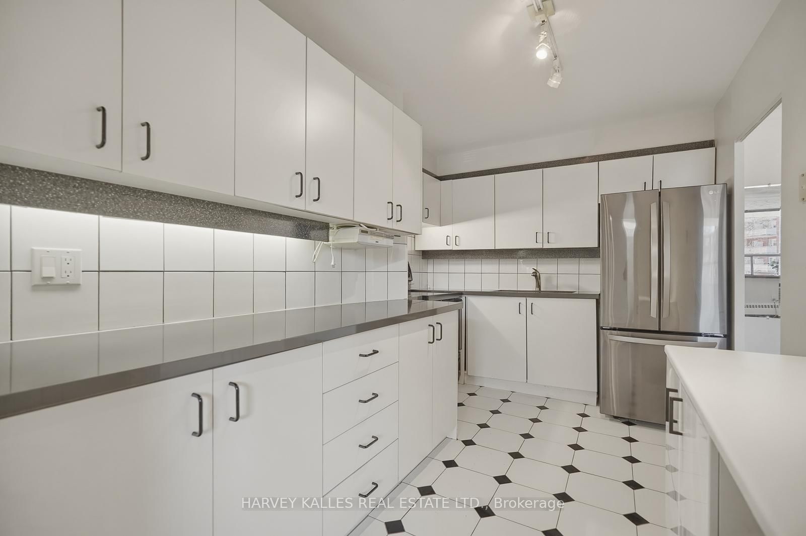 80 Coe Hill Drive, Unit 206 - Photo 9