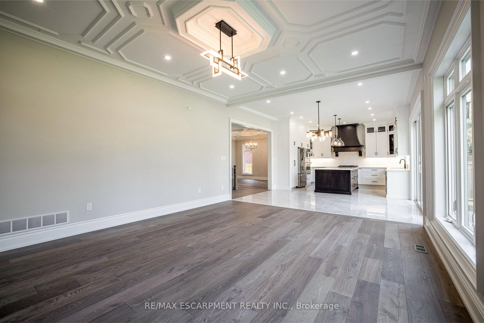 31 Bayside Court - Photo 10