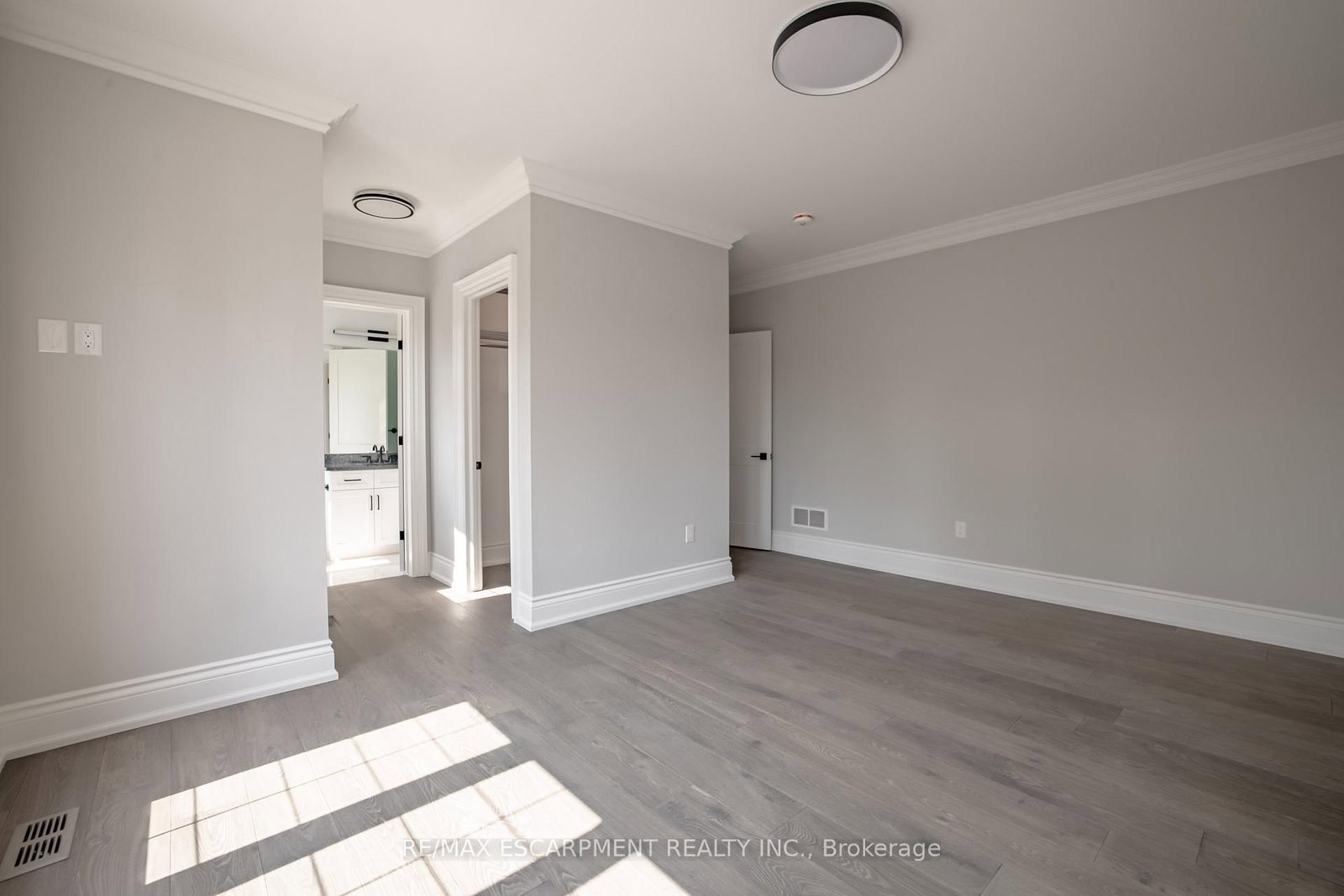 31 Bayside Court - Photo 26