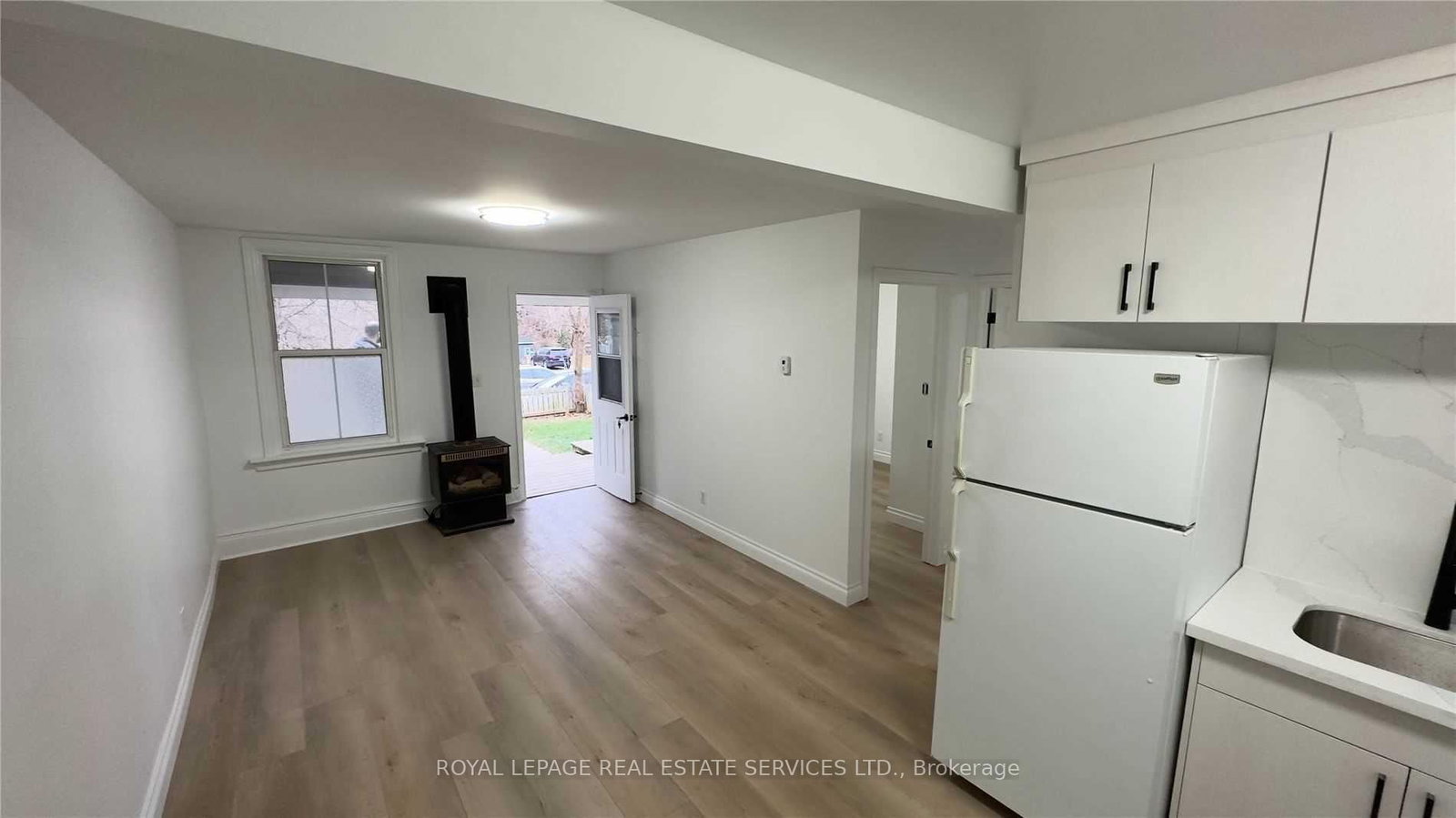 23 Church Street W, Unit 21 - Photo 2