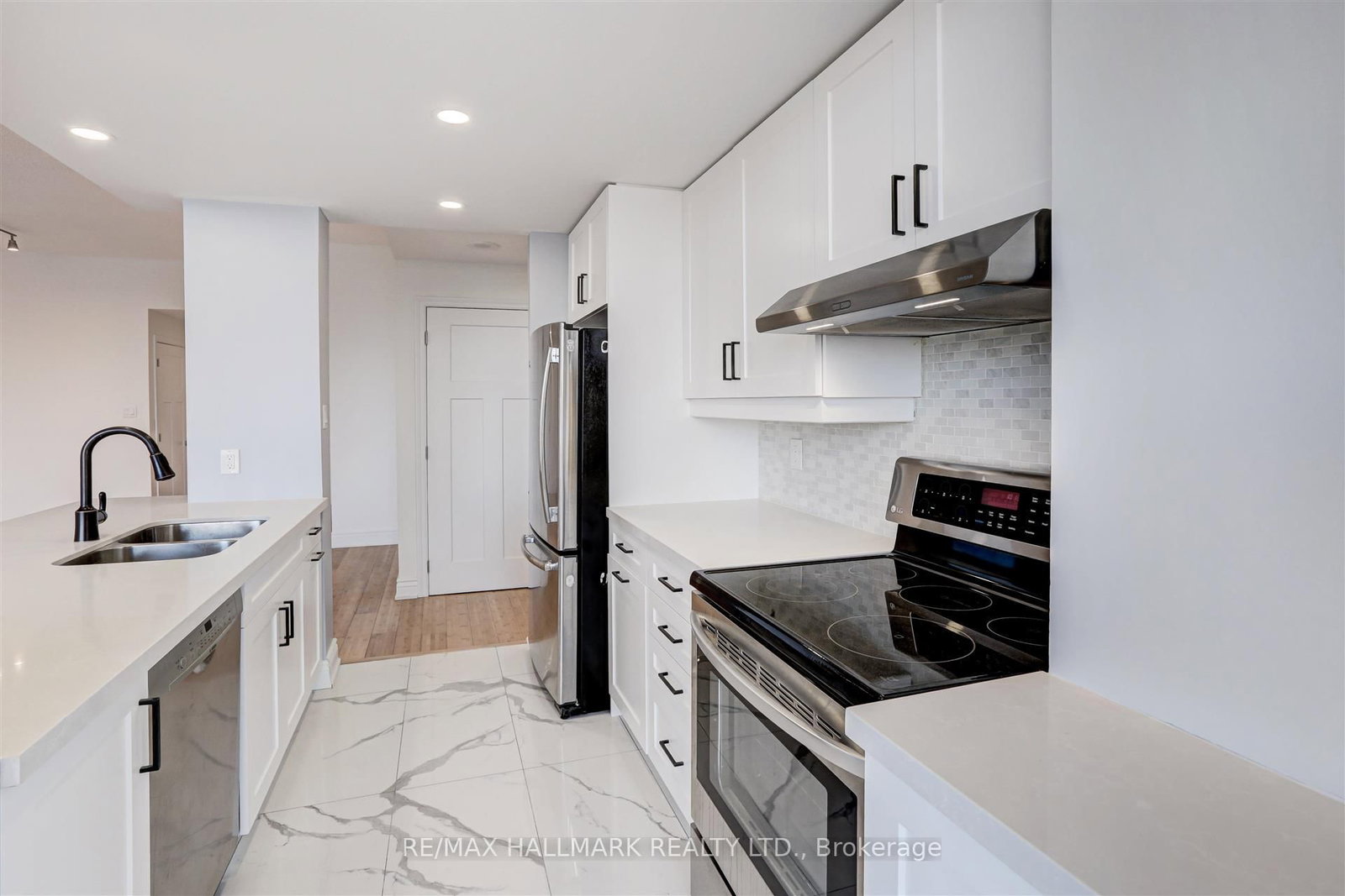 5 Rowntree Road, Unit 1916 Penthouse - Photo 13