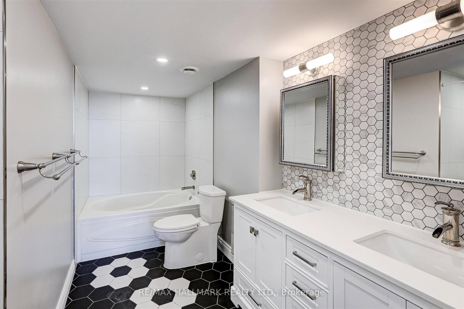 5 Rowntree Road, Unit 1916 Penthouse - Photo 18