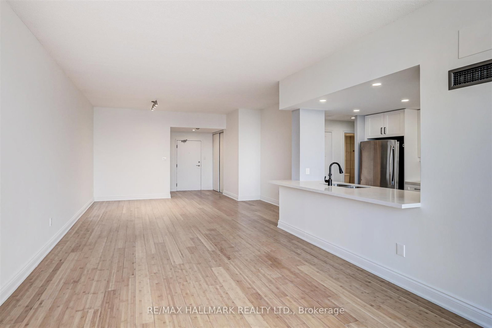 5 Rowntree Road, Unit 1916 Penthouse - Photo 9