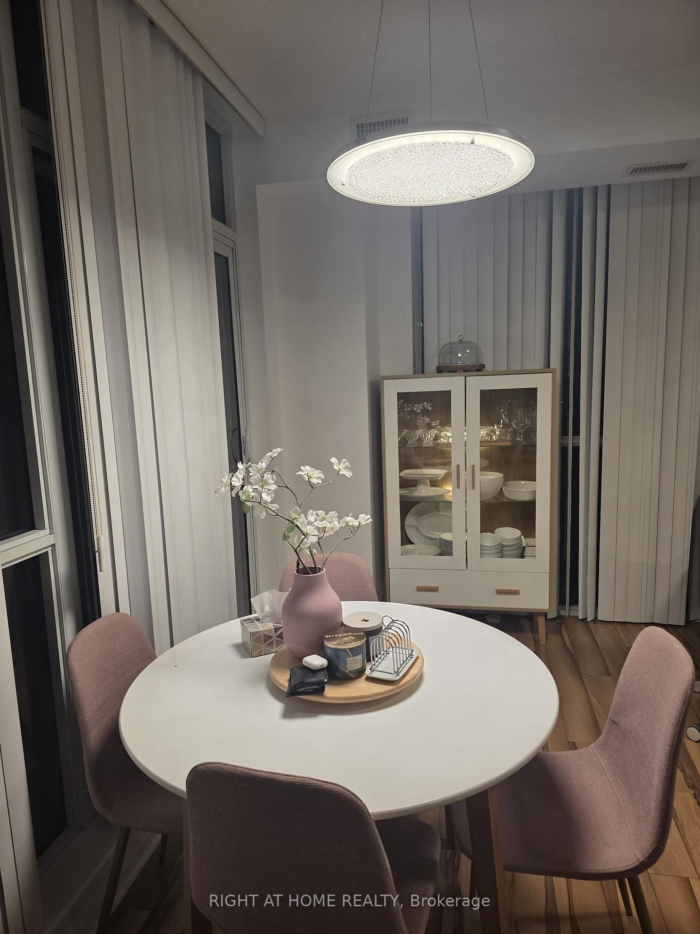 75 Eglinton Avenue W, Unit 1004 - Photo 5