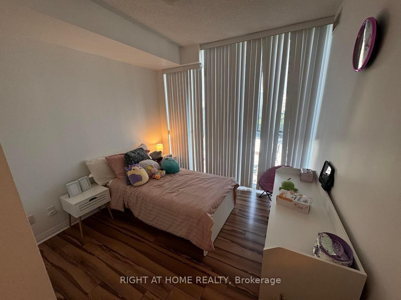 75 Eglinton Avenue W, Unit 1004 - Photo 8