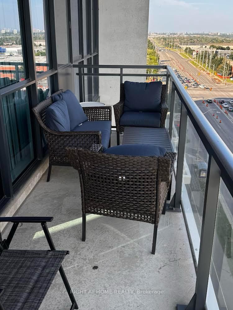 75 Eglinton Avenue W, Unit 1004 - Photo 9