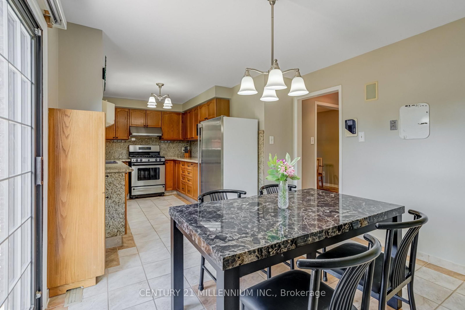 Detached House for sale at 10 Phelps Drive, Brampton, Ontario, L6X 3V5 - Northwood Park - MLS: W12995372