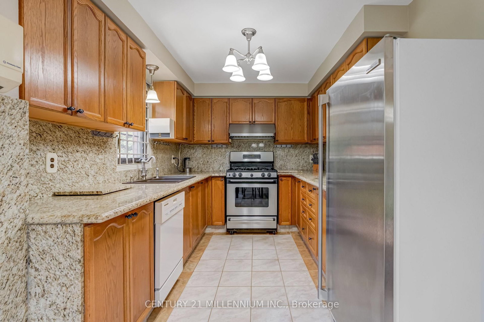 Detached House for sale at 10 Phelps Drive, Brampton, Ontario, L6X 3V5 - Northwood Park - MLS: W12995372