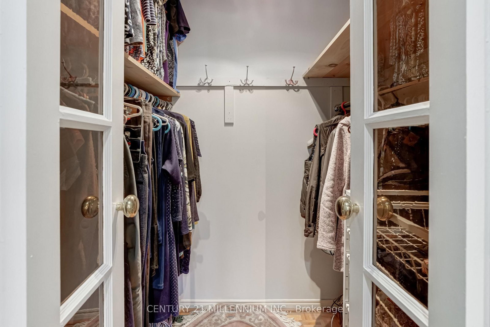 Detached House for sale at 10 Phelps Drive, Brampton, Ontario, L6X 3V5 - Northwood Park - MLS: W12995372