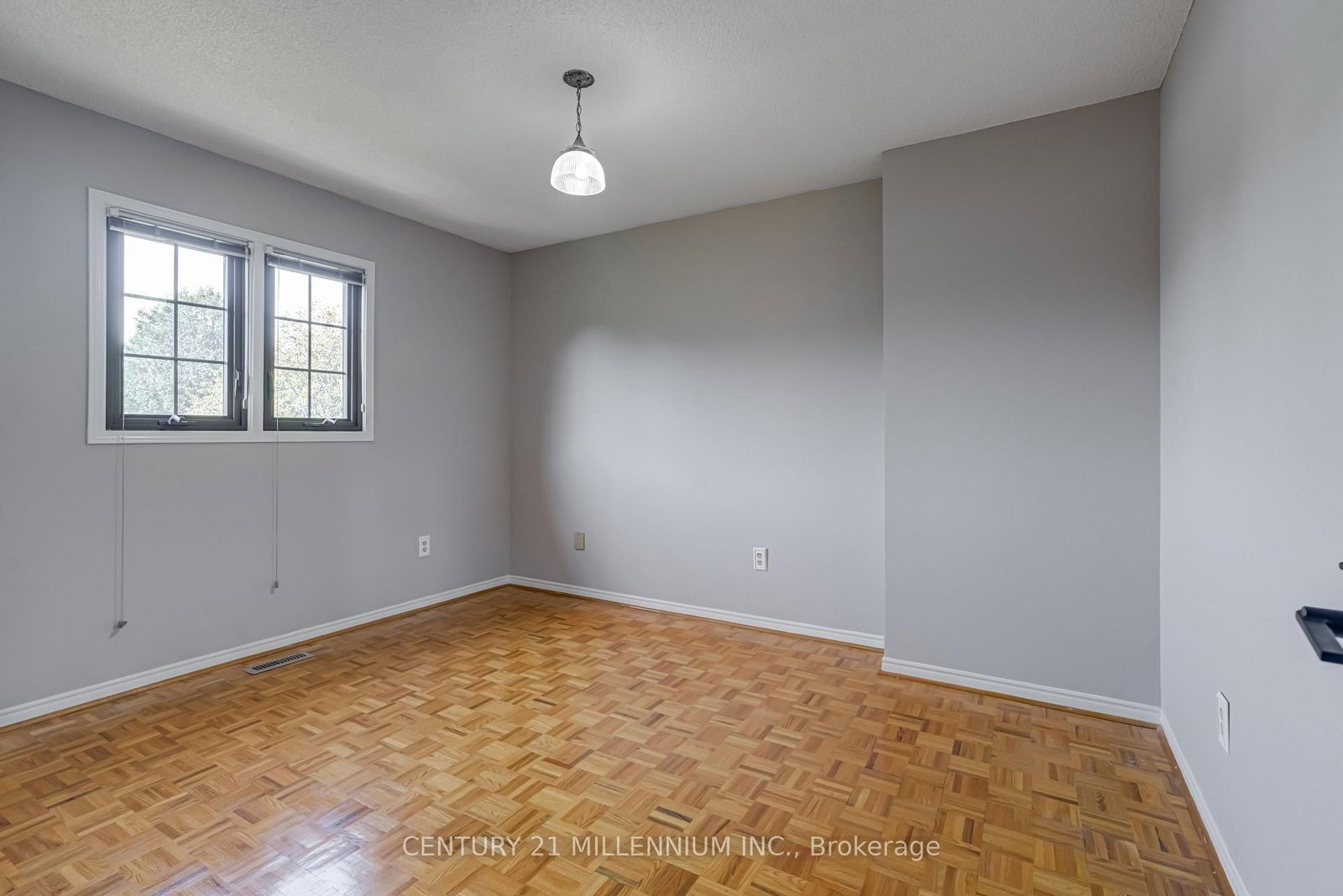 Detached House for sale at 10 Phelps Drive, Brampton, Ontario, L6X 3V5 - Northwood Park - MLS: W12995372