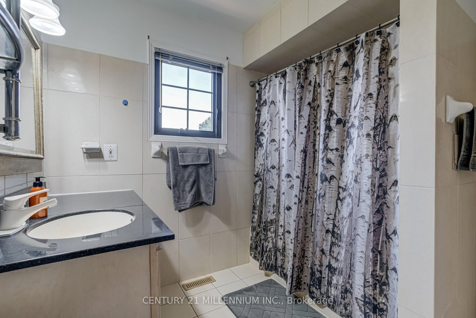 Detached House for sale at 10 Phelps Drive, Brampton, Ontario, L6X 3V5 - Northwood Park - MLS: W12995372