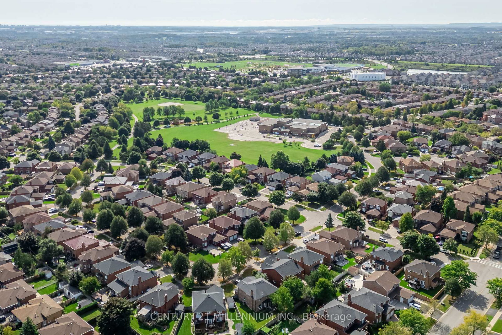 Detached House for sale at 10 Phelps Drive, Brampton, Ontario, L6X 3V5 - Northwood Park - MLS: W12995372