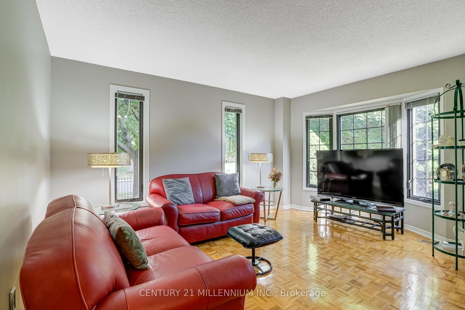 Detached House for sale at 10 Phelps Drive, Brampton, Ontario, L6X 3V5 - Northwood Park - MLS: W12995372