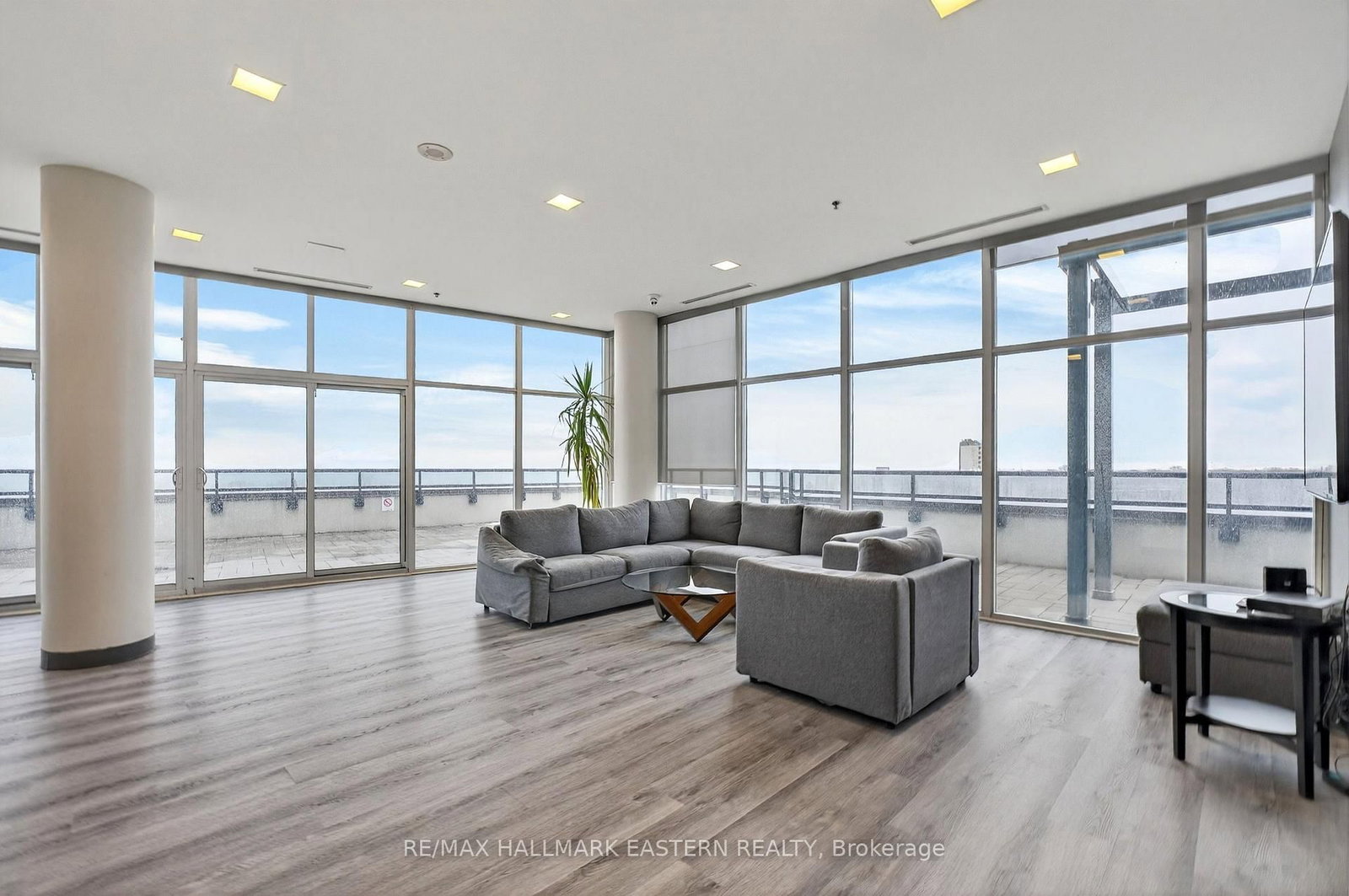 11 Superior Avenue, Unit Th3 - Photo 27