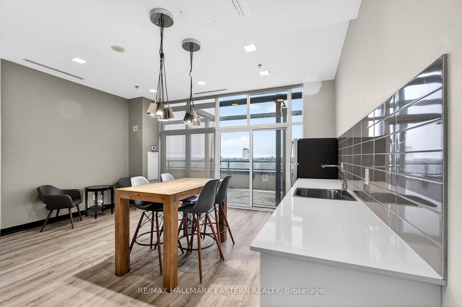 11 Superior Avenue, Unit Th3 - Photo 35