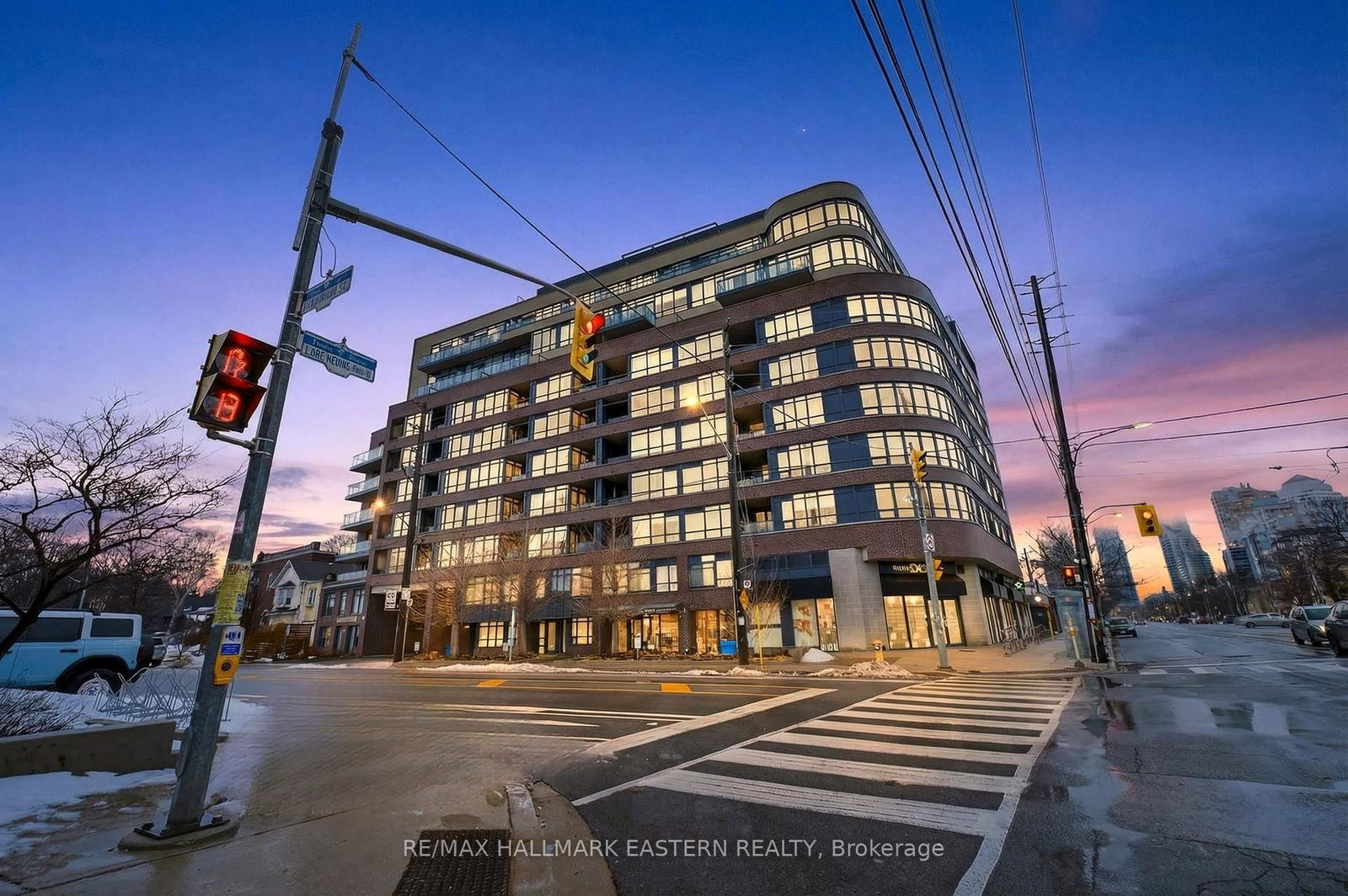 11 Superior Avenue • #Th3 • Toronto, ON photo 44