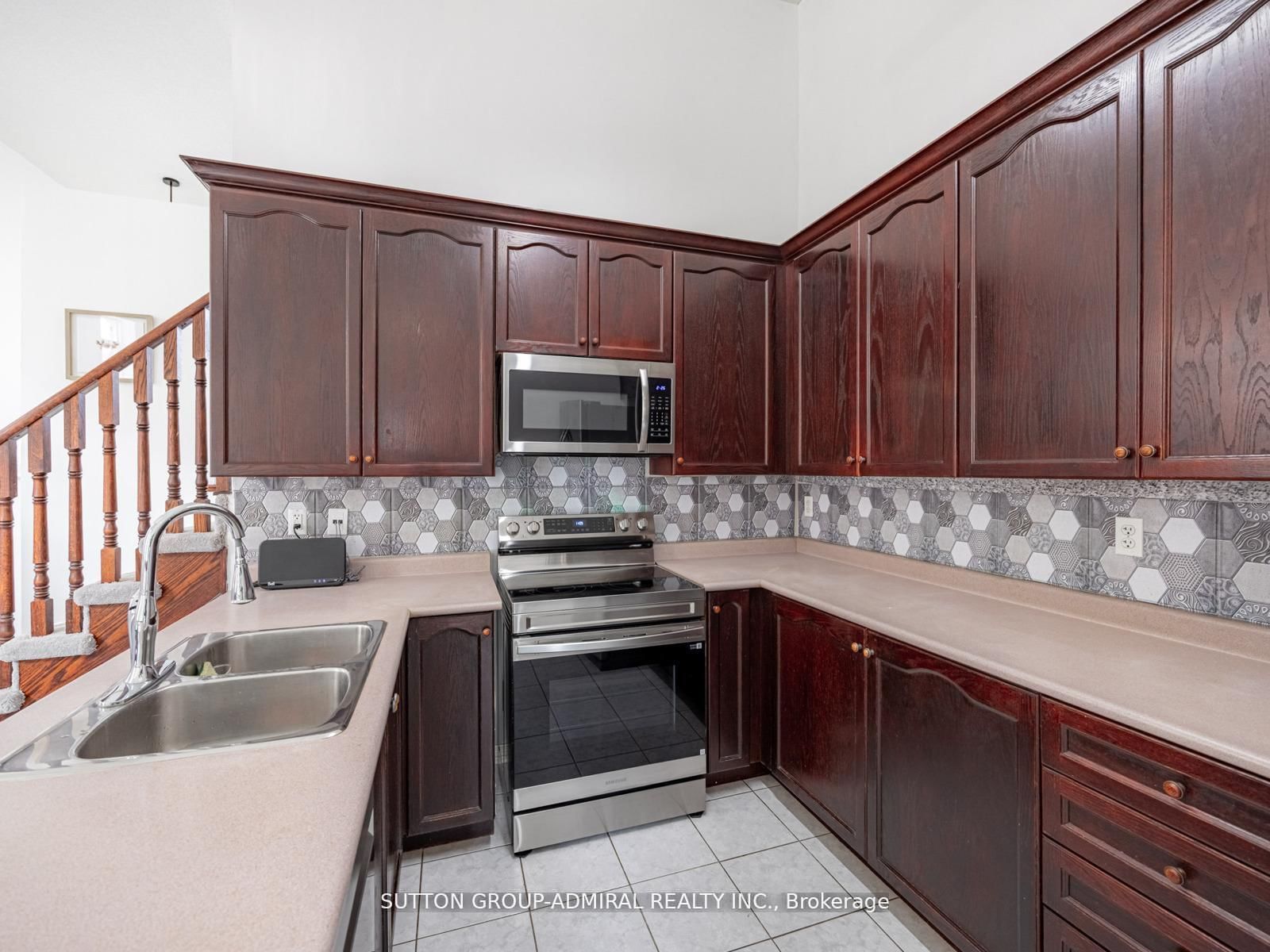 Semi-Detached House for sale at 101 River Rock Crescent, Brampton, Ontario, L7A 2W4 - Fletcher's Meadow - MLS: W12995530