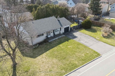 20 Plainsman Road • Mississauga, ON photo 2