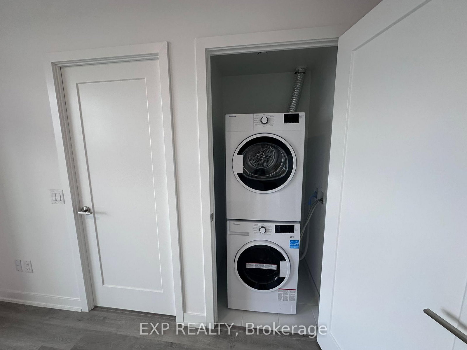 5105 hurontario Street, Unit 628 - Photo 13