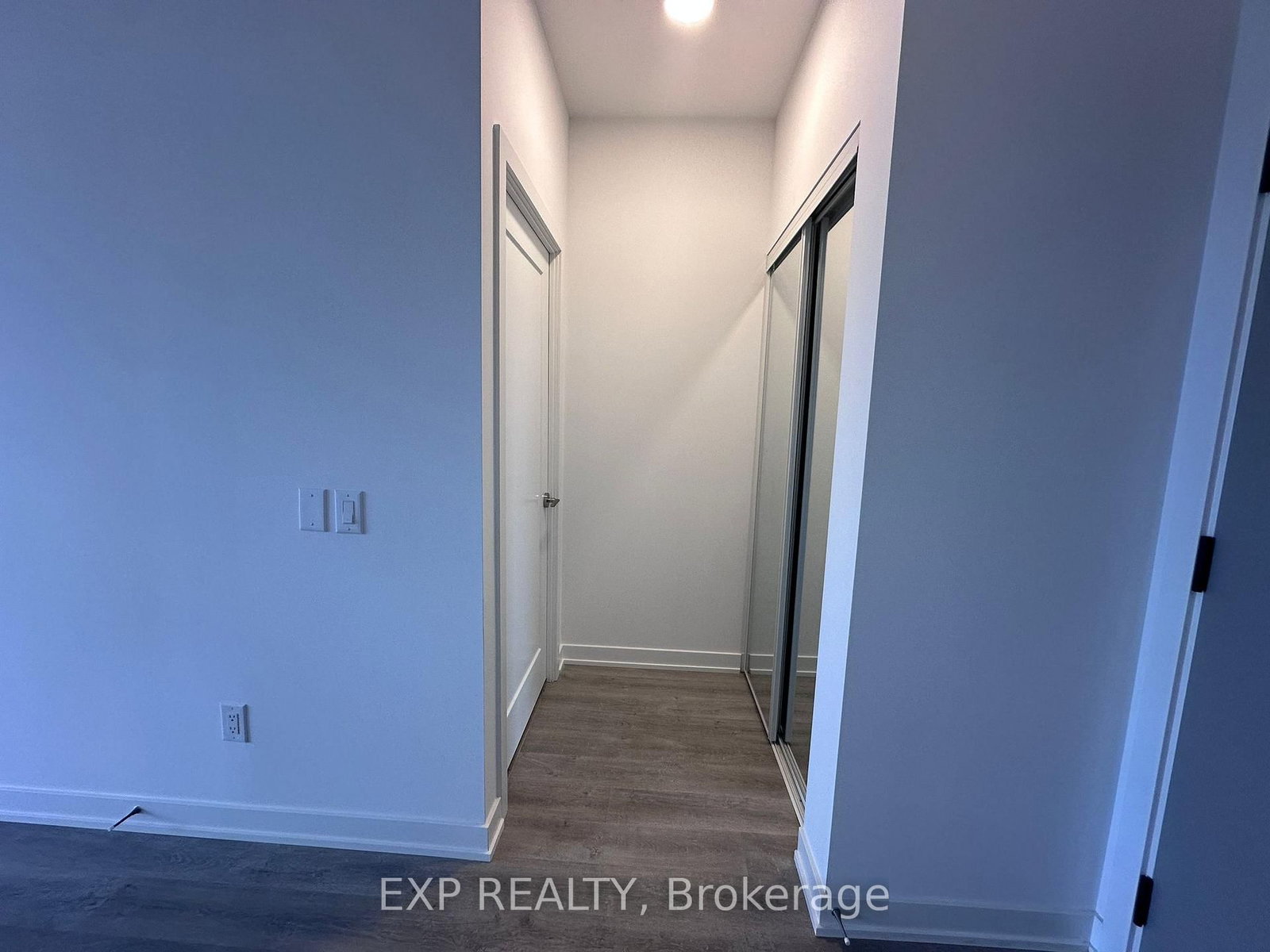 5105 hurontario Street, Unit 628 - Photo 14