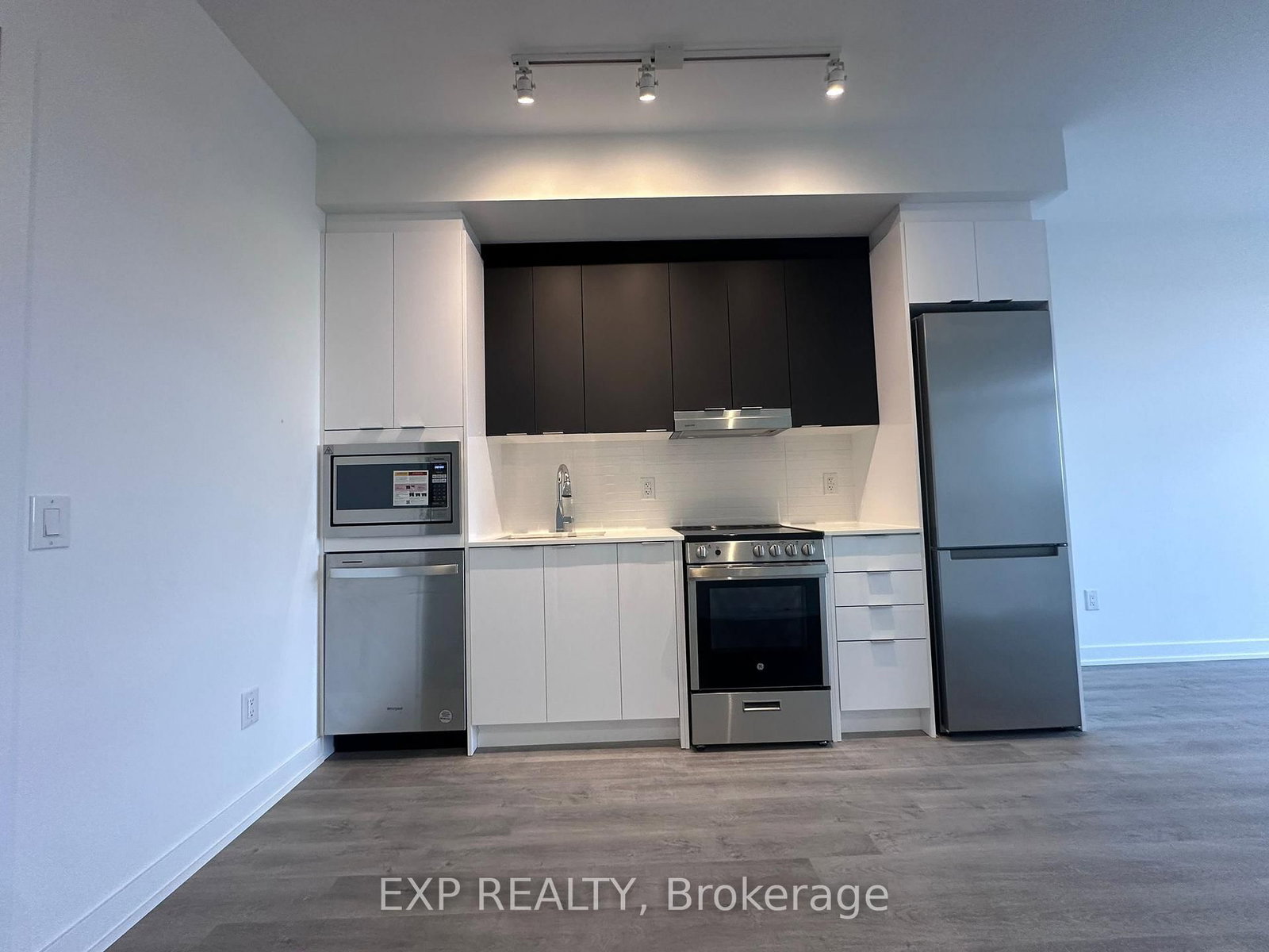 5105 hurontario Street, Unit 628 - Photo 15