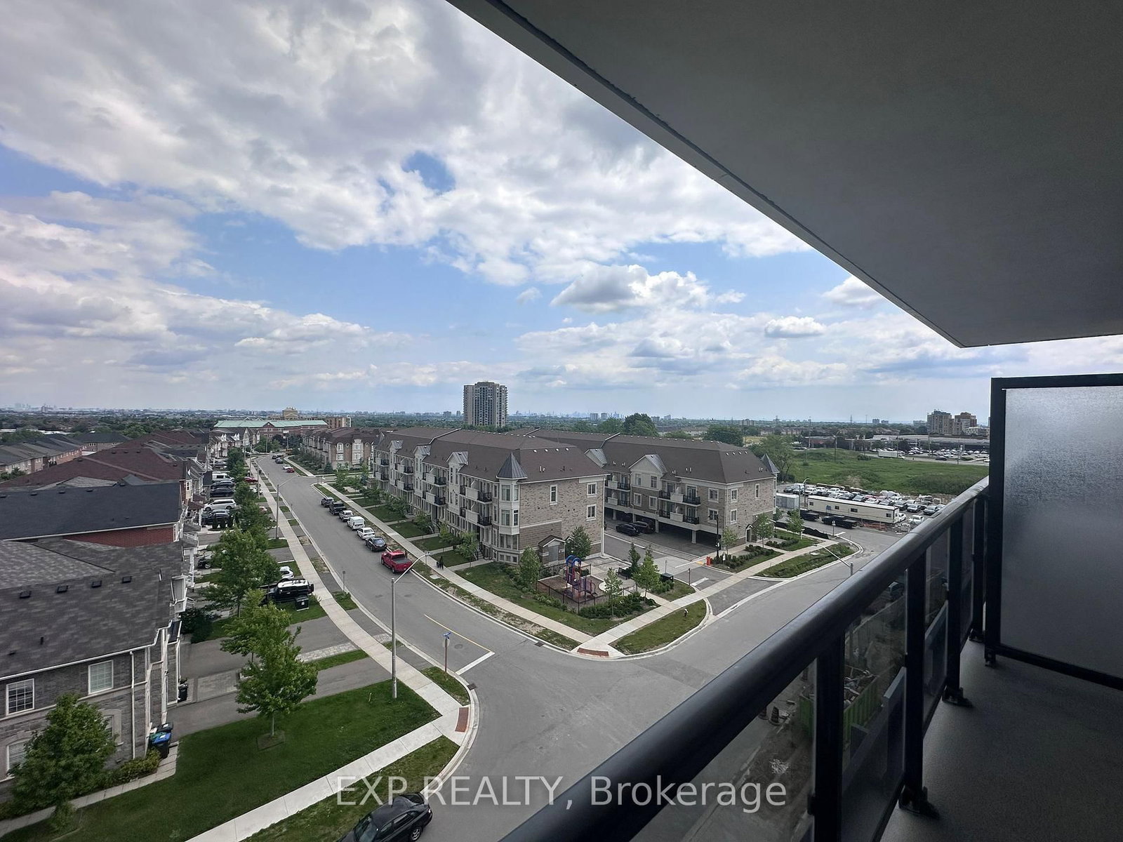 5105 hurontario Street, Unit 628 - Photo 4