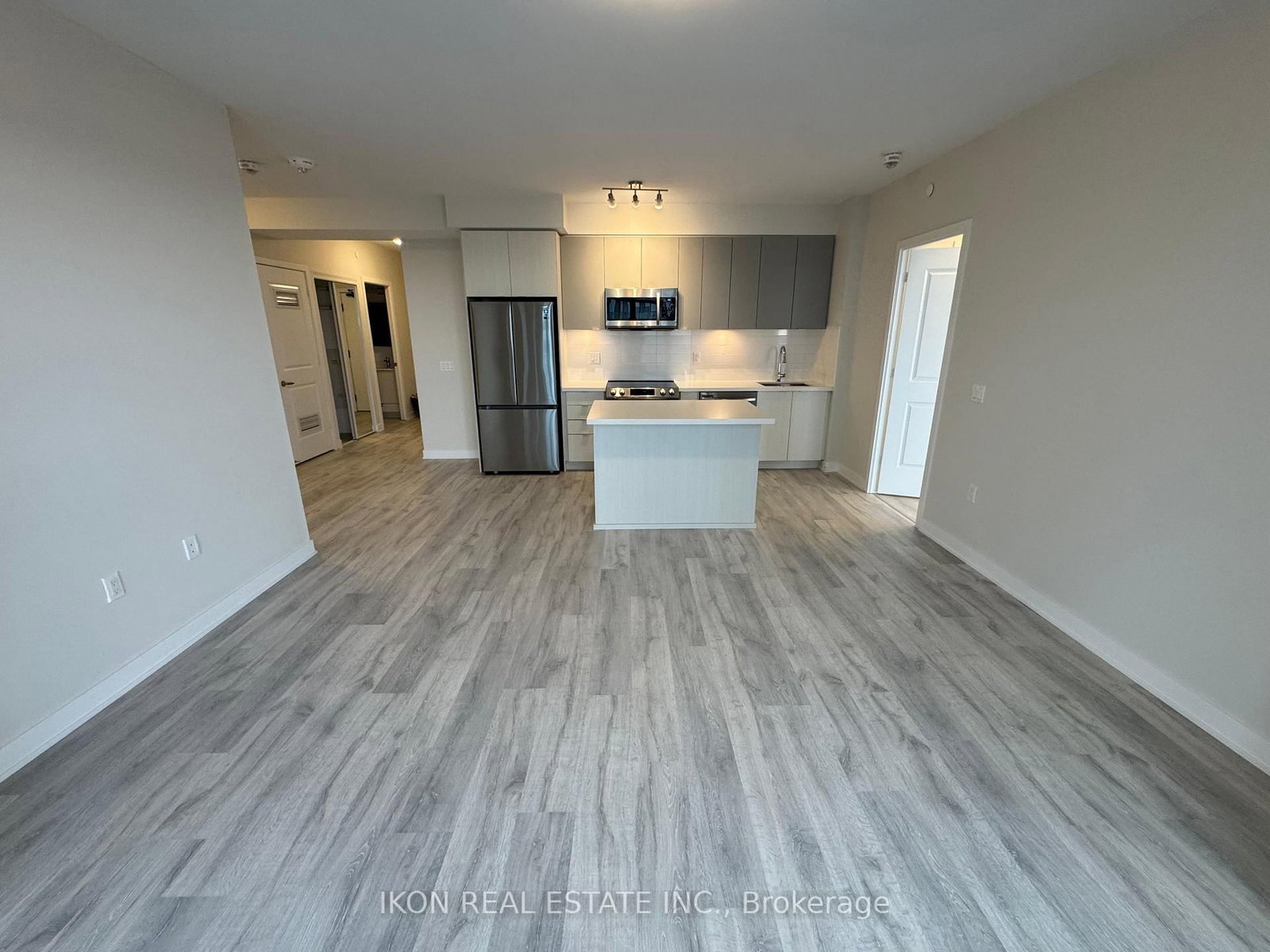 4675 Metcalfe Avenue, Unit 1804 - Photo 14