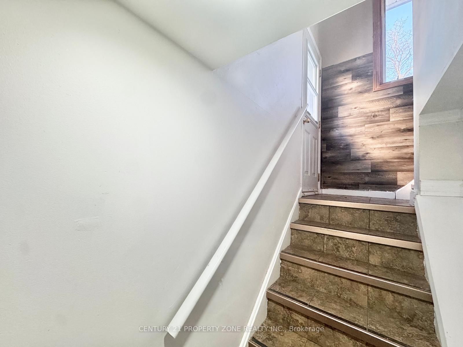 431 Woodward Avenue - Photo 2