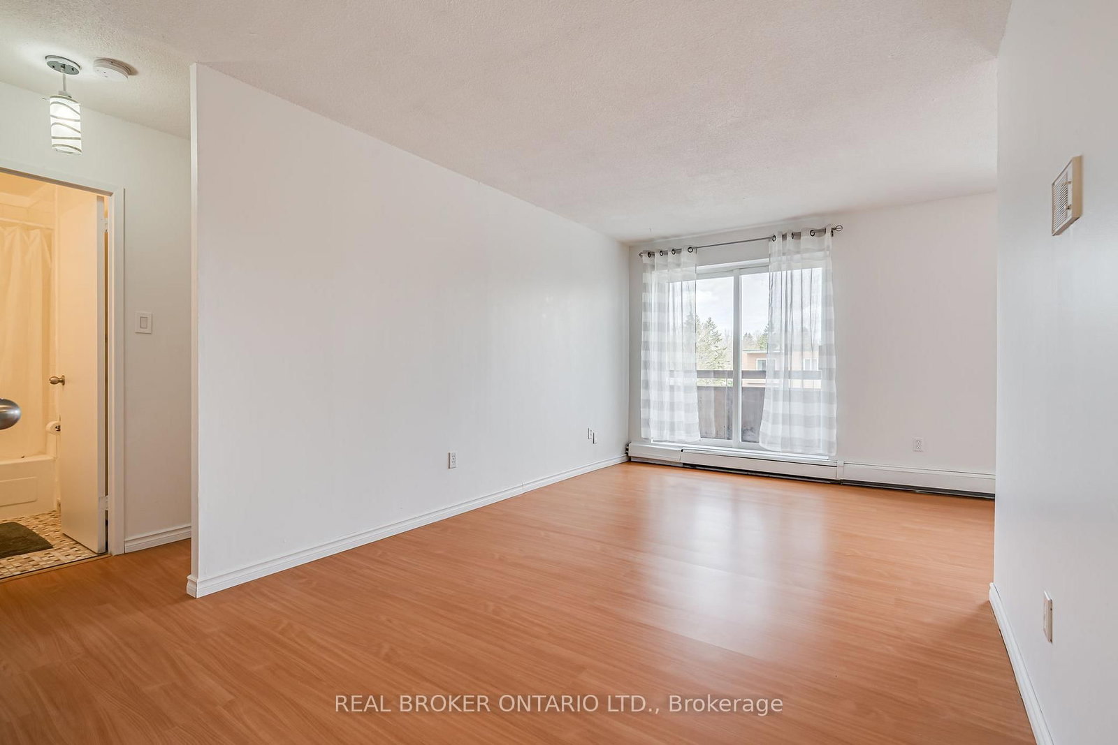 9 Princess Street, Unit 304 - Photo 13