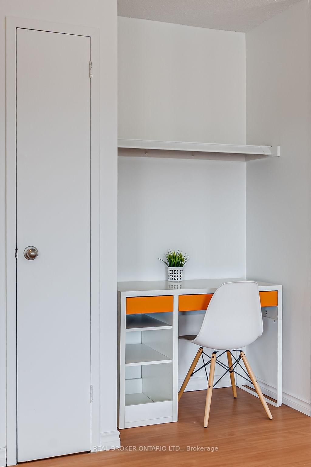 9 Princess Street, Unit 304 - Photo 16