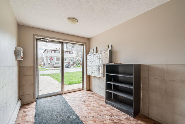 304 - 9 Princess Street