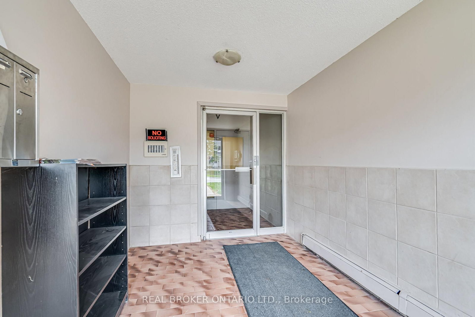 9 Princess Street, Unit 304 - Photo 4