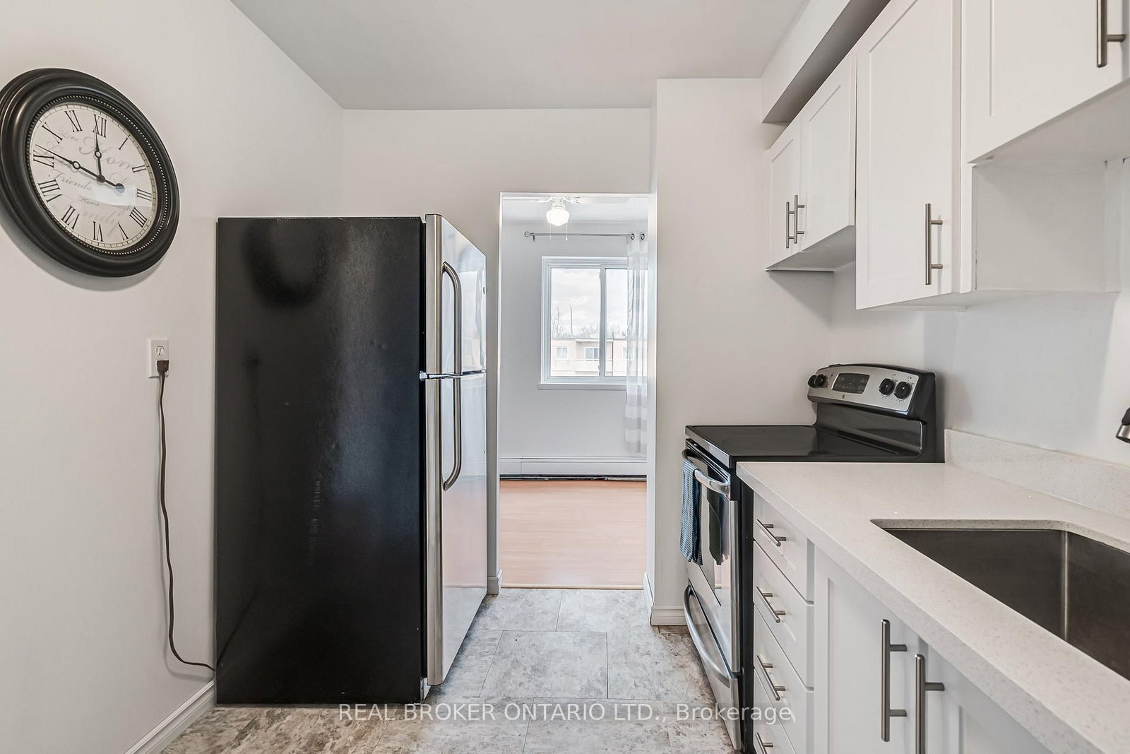 9 Princess Street, Unit 304 - Photo 7