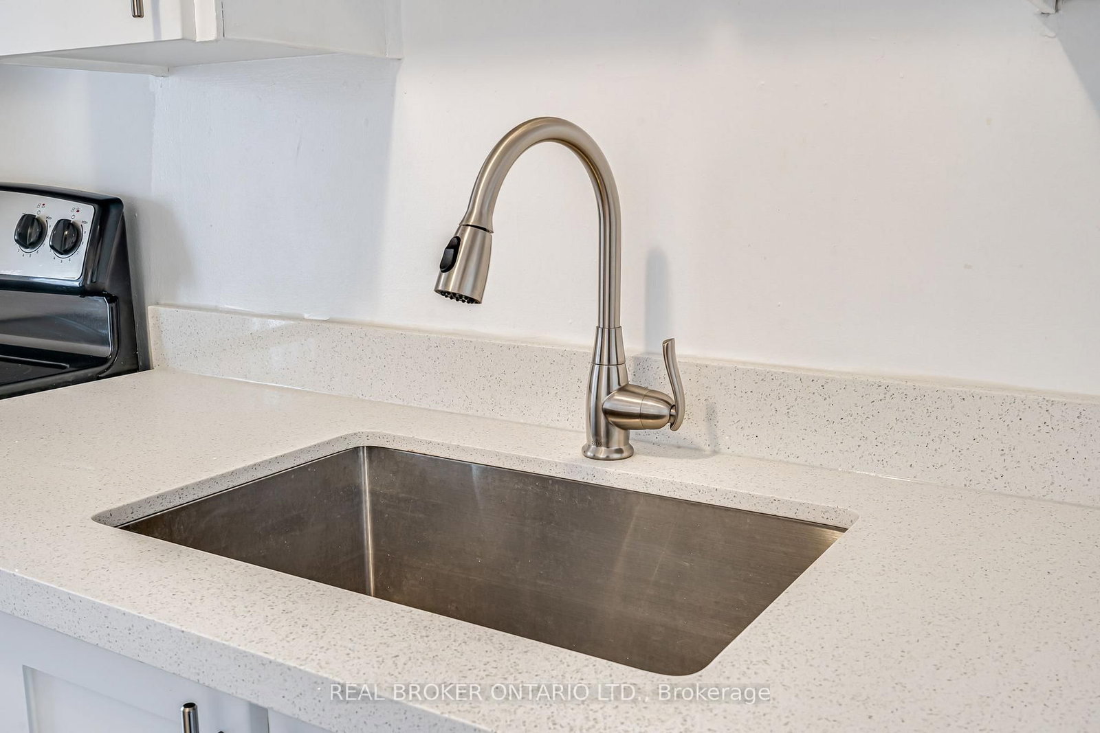 9 Princess Street, Unit 304 - Photo 9