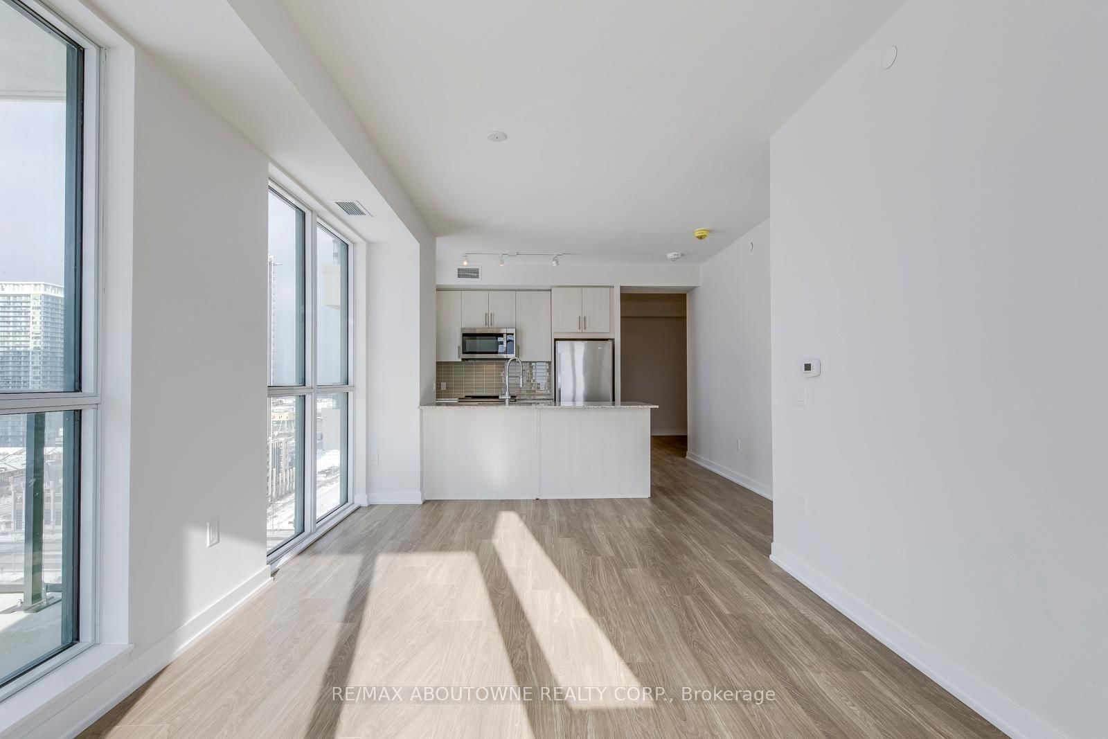 4085 Parkside Village Drive, Unit 1502 - Photo 13