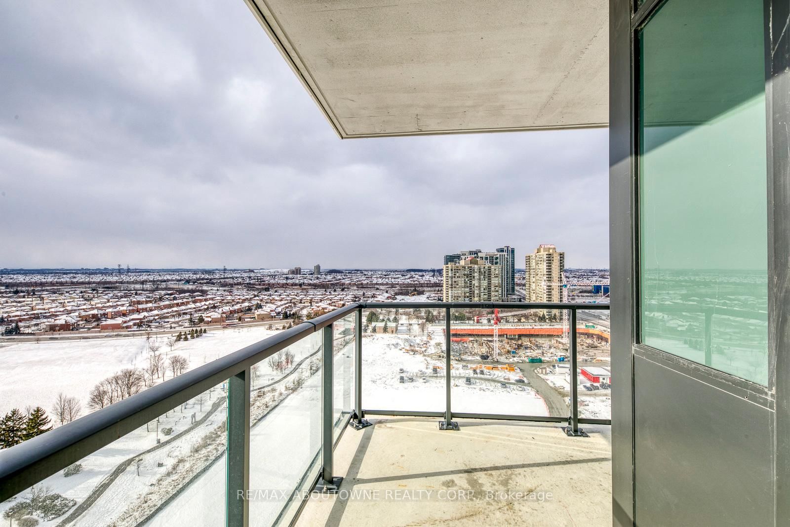 4085 Parkside Village Drive, Unit 1502 - Photo 39