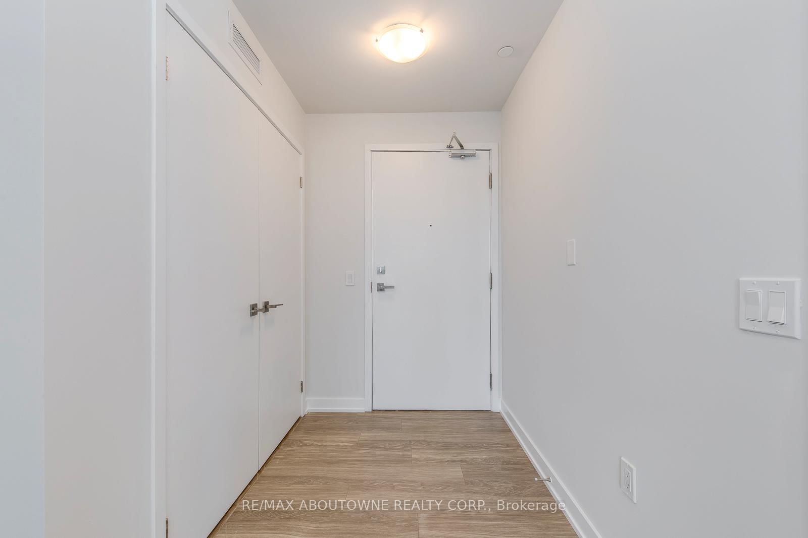 4085 Parkside Village Drive, Unit 1502 - Photo 6