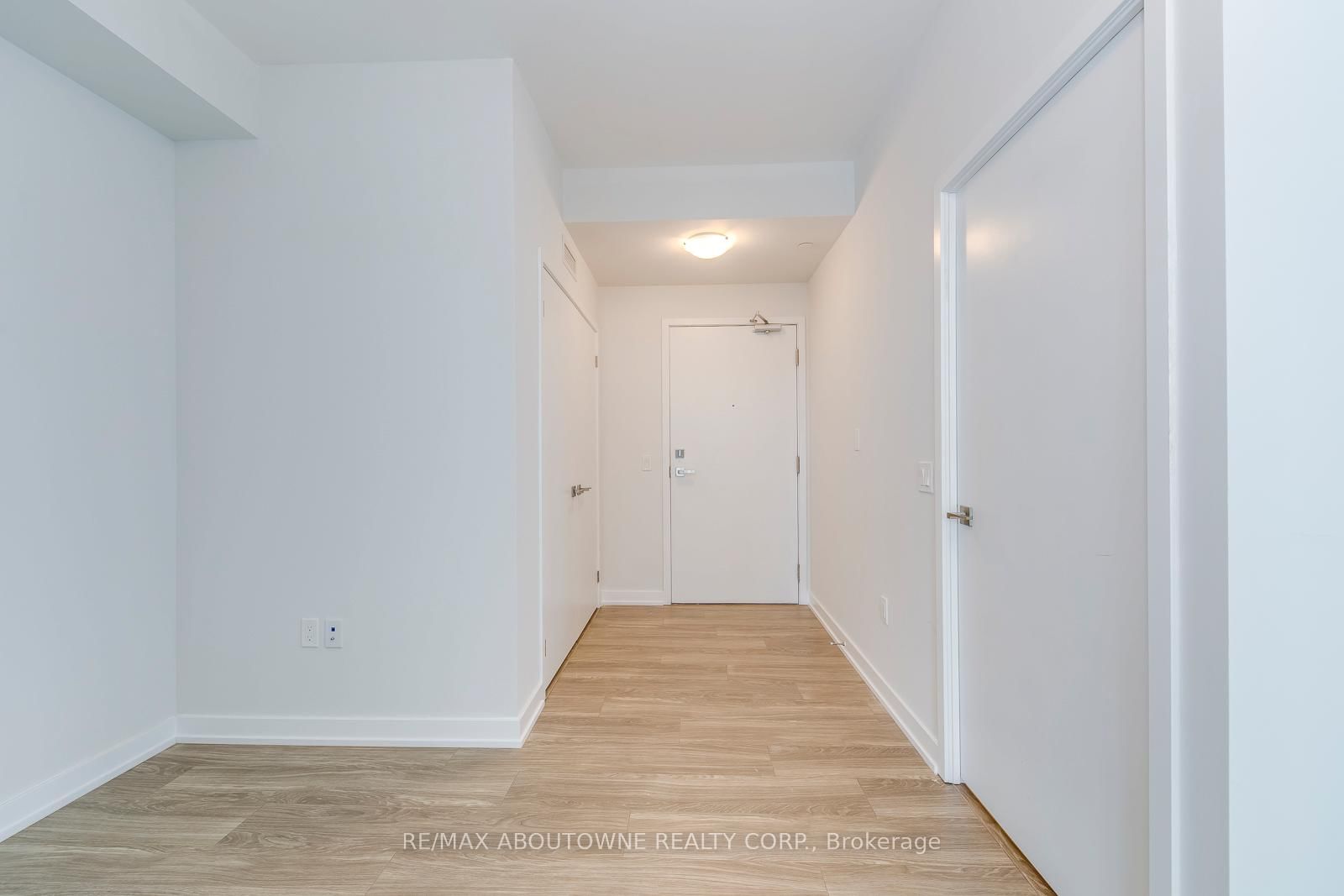 4085 Parkside Village Drive, Unit 1502 - Photo 7