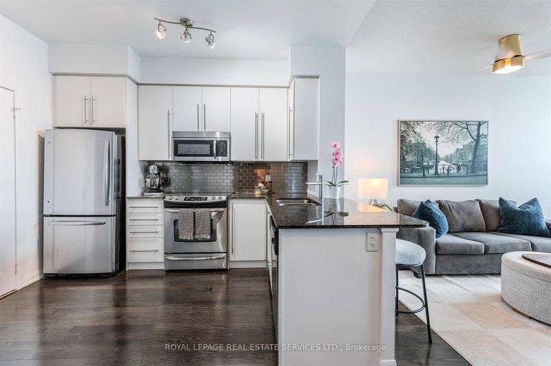 PH101 - 215 Sherway Gardens Rd, Toronto, M9C 0A4 | Image 3