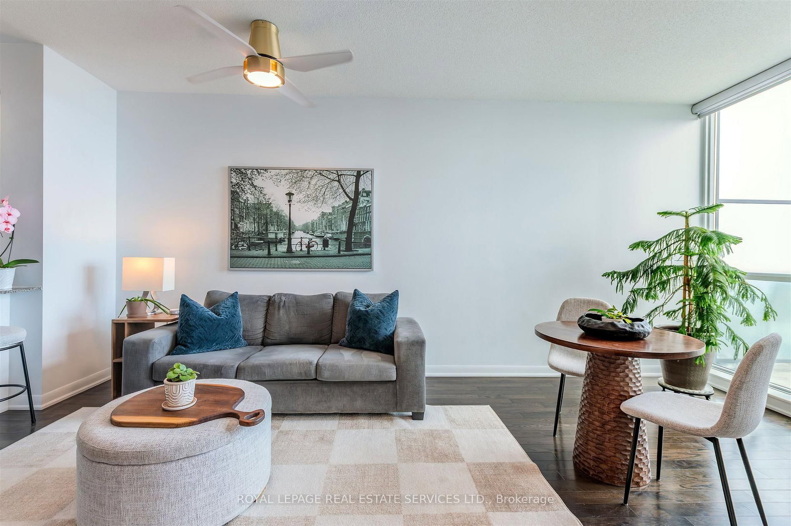 215 Sherway Gardens Road, Unit PH101 - Photo 7