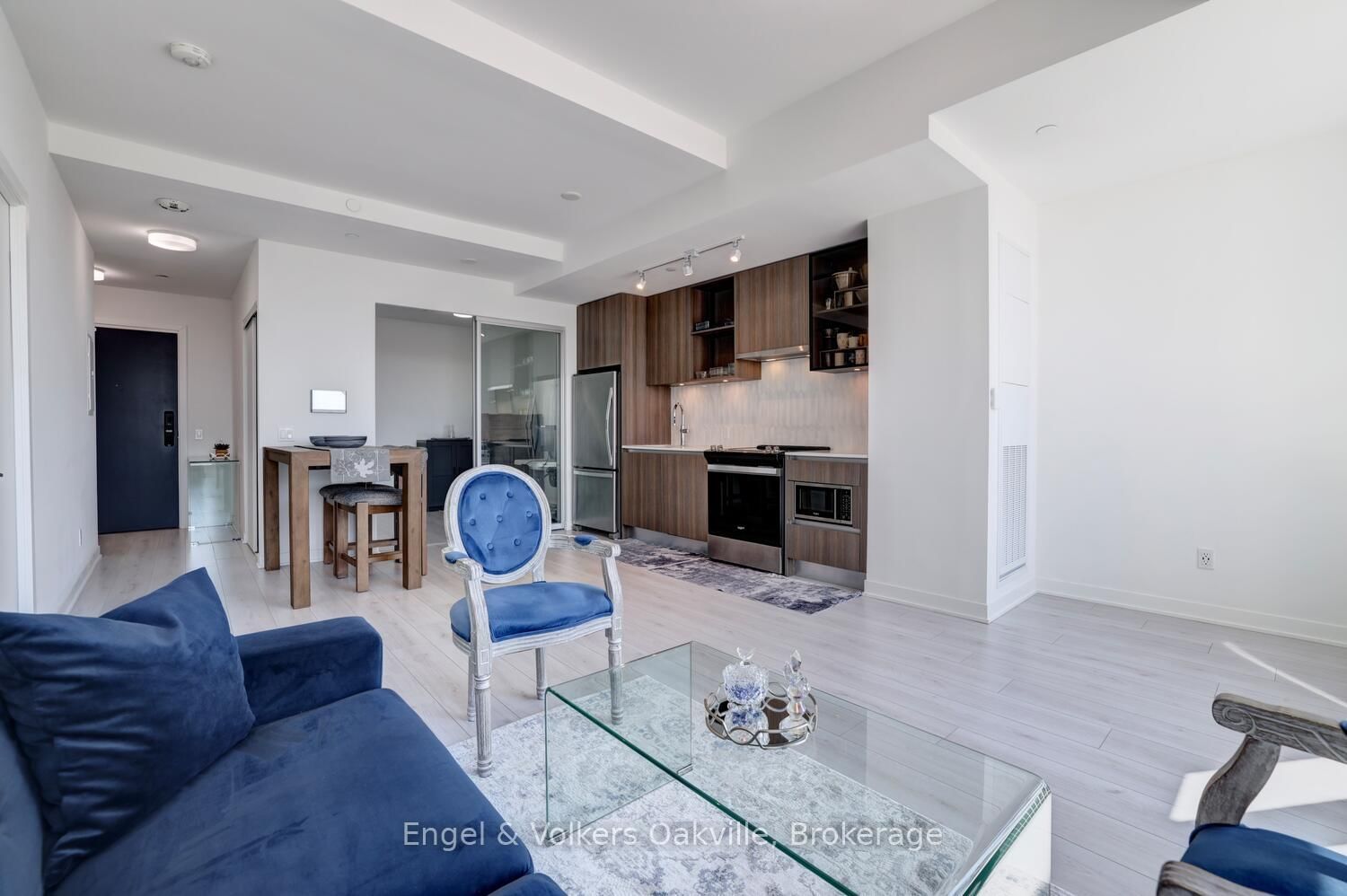 405 Dundas Street W, Unit 307 - Photo 15