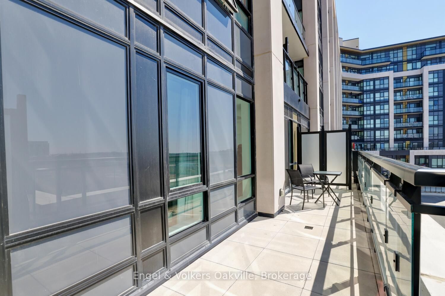 405 Dundas Street W, Unit 307 - Photo 27