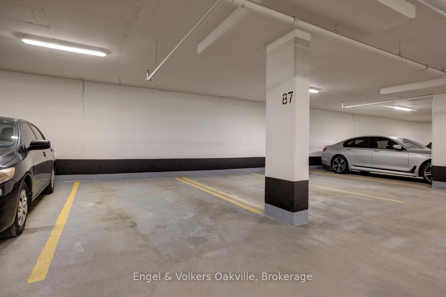 405 Dundas Street W, Unit 307 - Photo 30