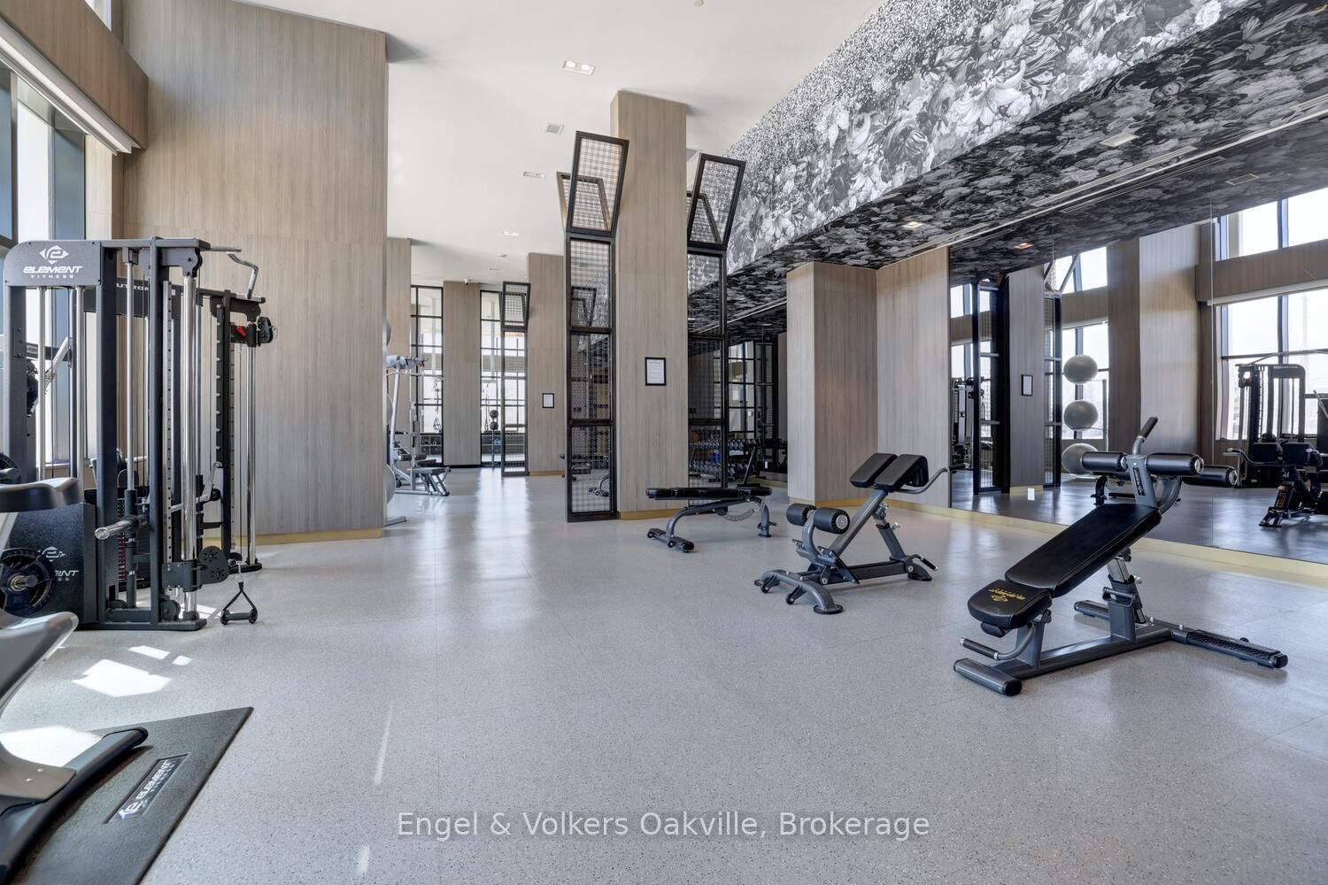 405 Dundas Street W, Unit 307 - Photo 32